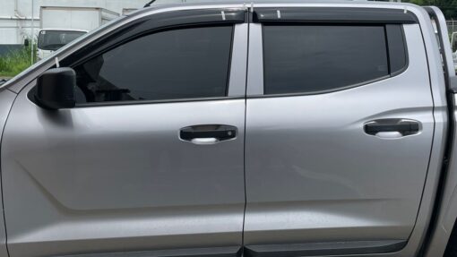 Viseras Mitsubishi L200 - 2025